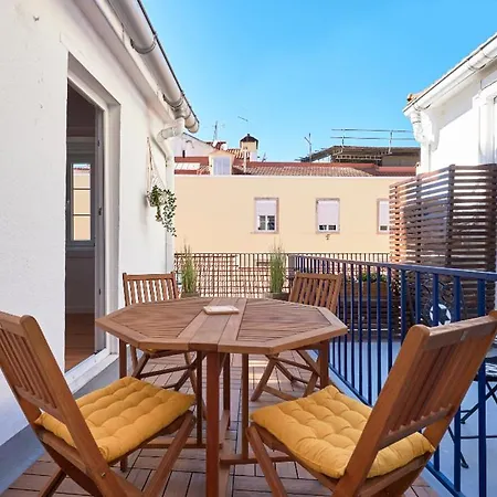 Apartamento Zentrale Und Helle Ferienwohnung Mit Terrasse Lisboa